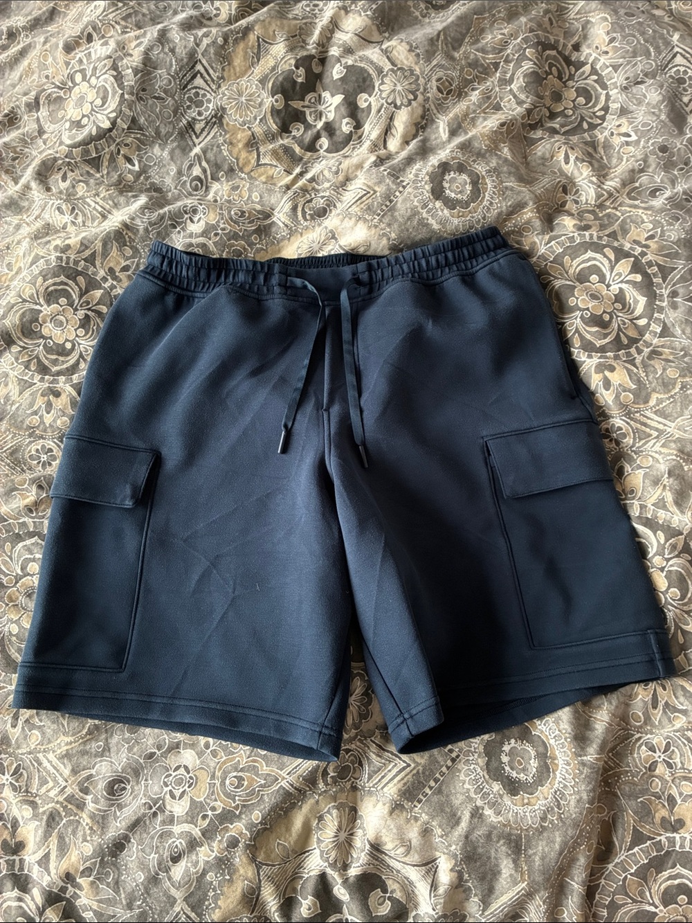 lululemon athletica Smooth Spacer Cargo Shorts in Navy